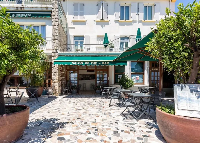 Hotell Le Richiardi 2*